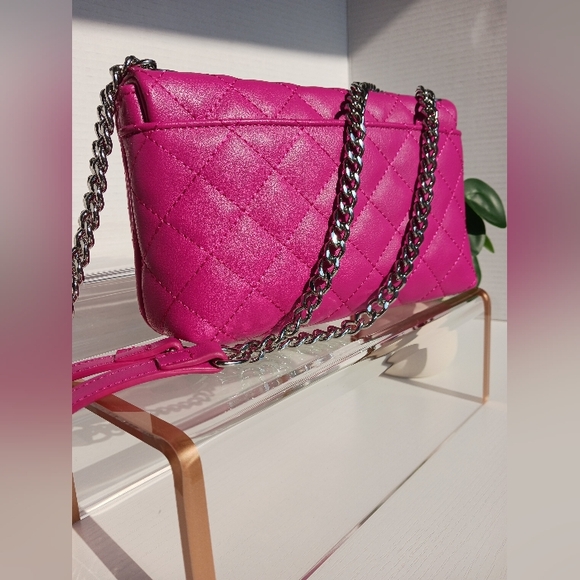 NWT INC - Quilted Crossbody Bag - Picture 7 of 16